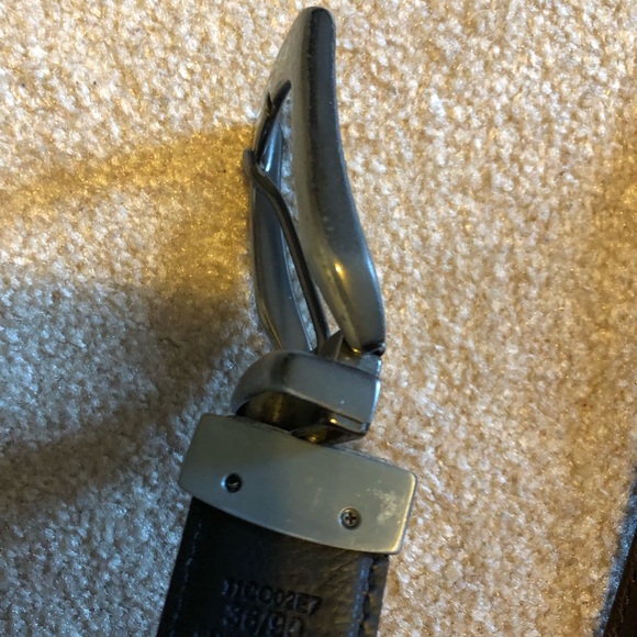 Columbia Reversibe Leather Belt 43 Length - Picture 2 of 7